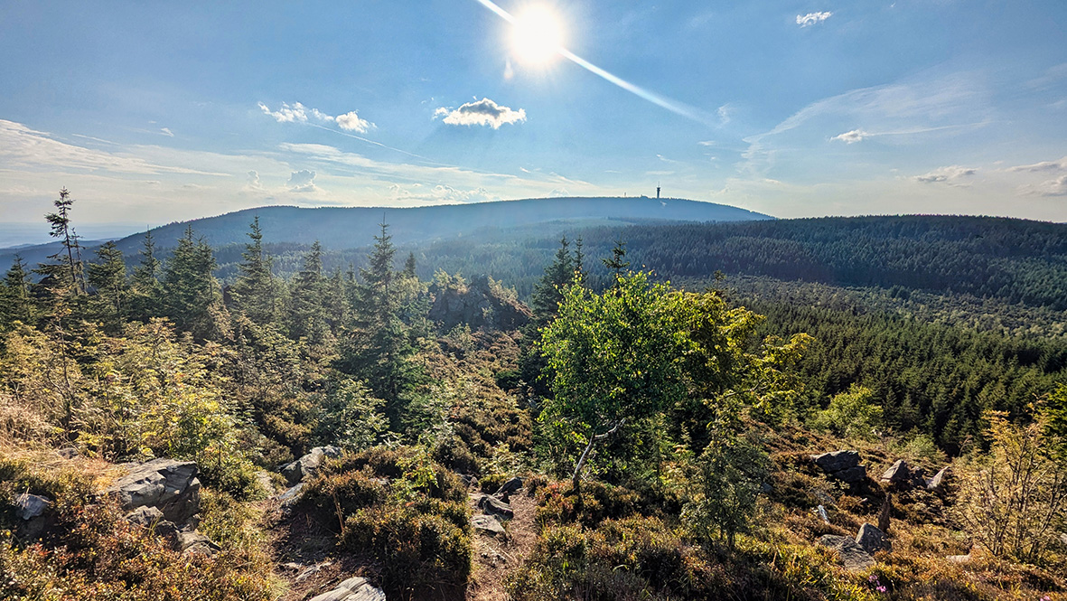 Auf dem 1.094 Meter hohen Meluzína (Wirbelstein). Foto: Chris Bergau